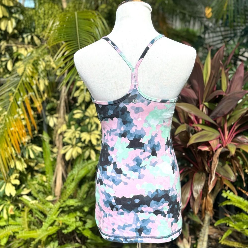 Lululemon Power Y Tank (Clouded DreamsโMulti) - Picture 6 of 8